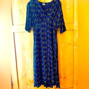 Gorgeous midi dress in vibrancy black print, size S